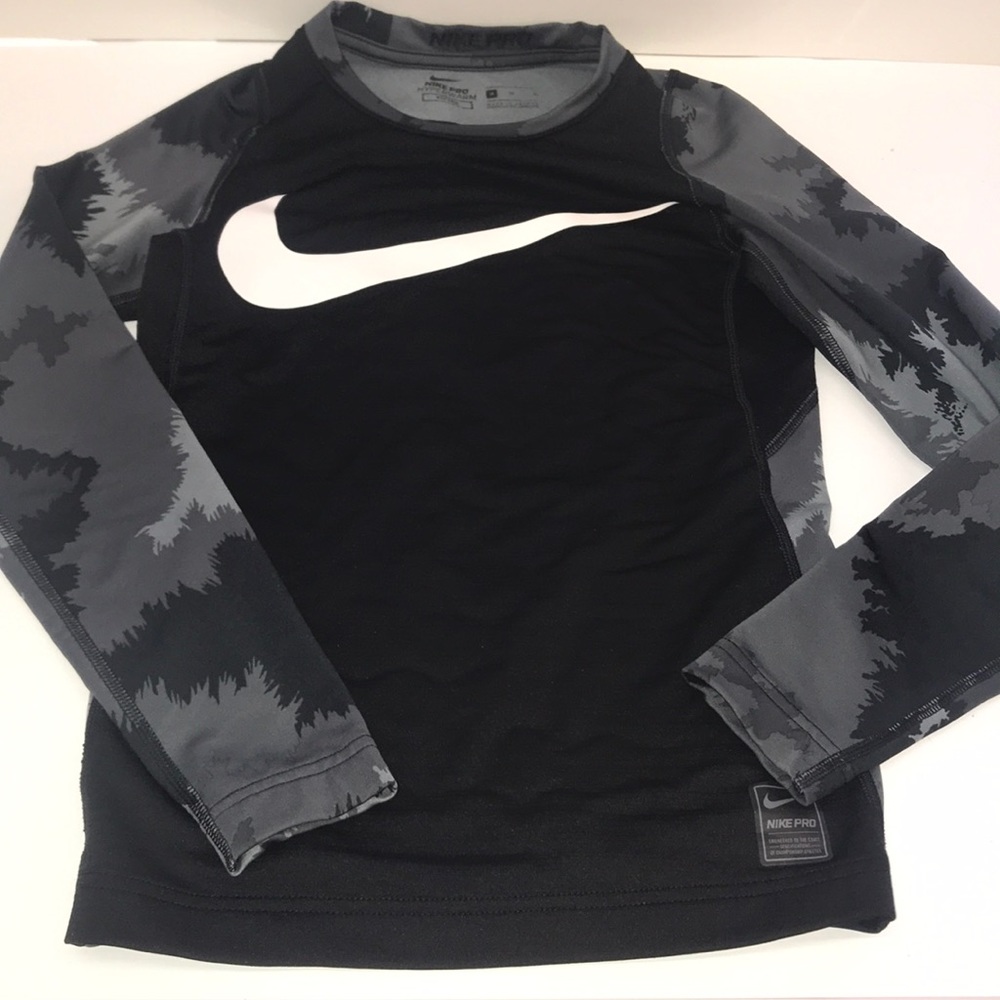 Nike Pro fitted long sleeve shirt size Youth Med